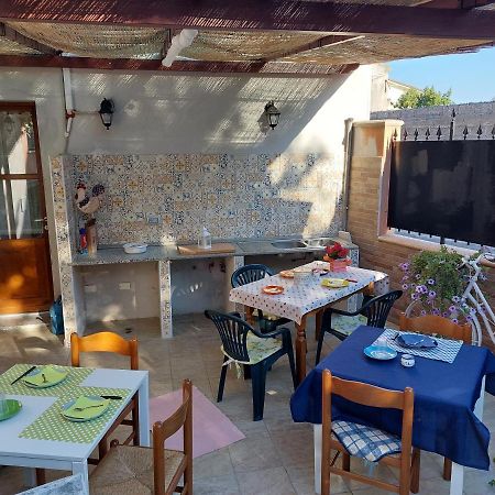 Holiday Room Sa Tebia Oristano Eksteriør billede