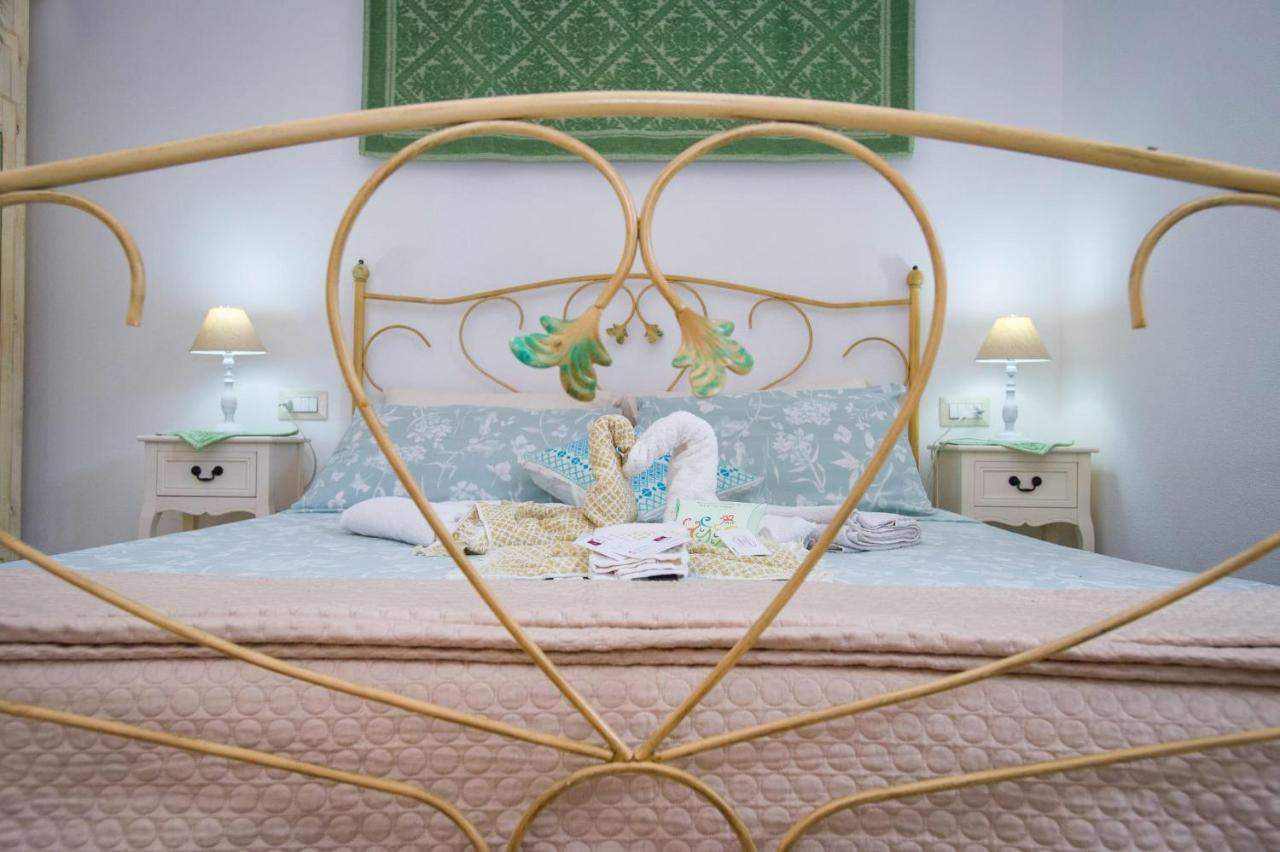 Holiday Room Sa Tebia Oristano Eksteriør billede