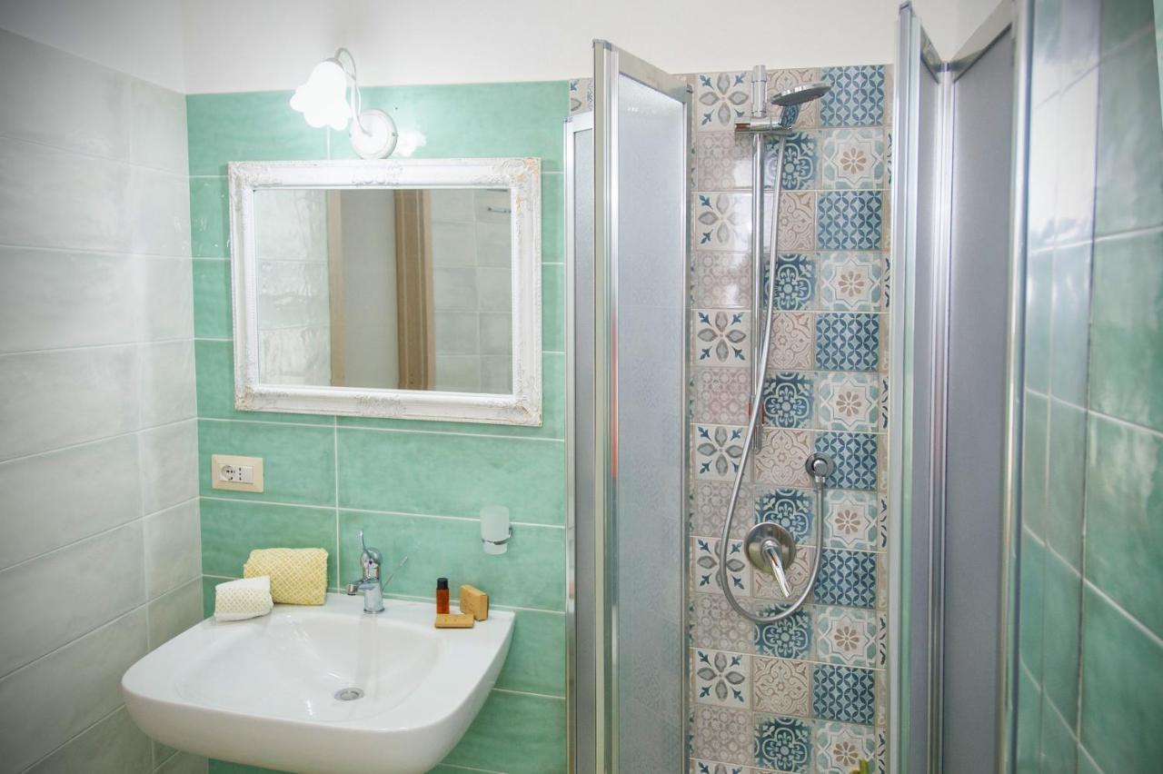 Holiday Room Sa Tebia Oristano Eksteriør billede