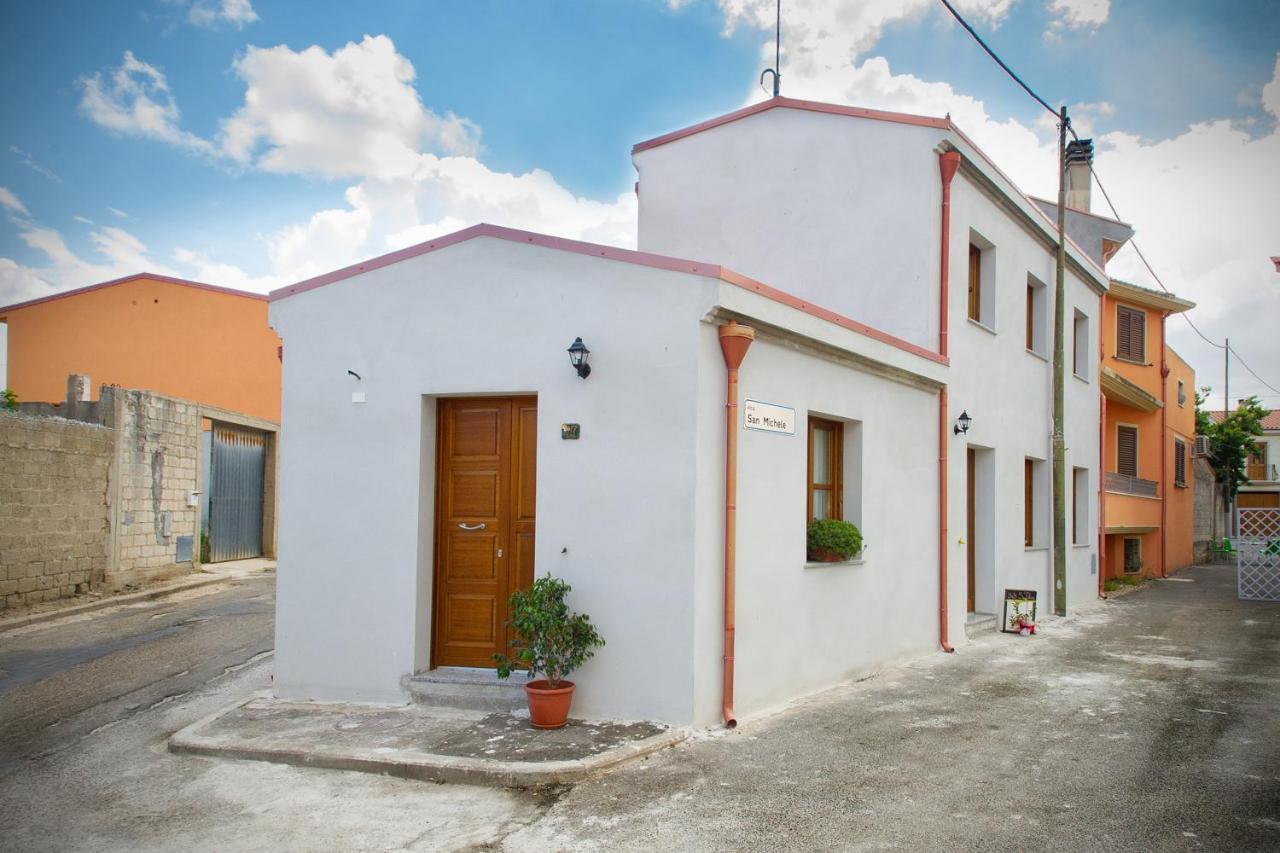 Holiday Room Sa Tebia Oristano Eksteriør billede