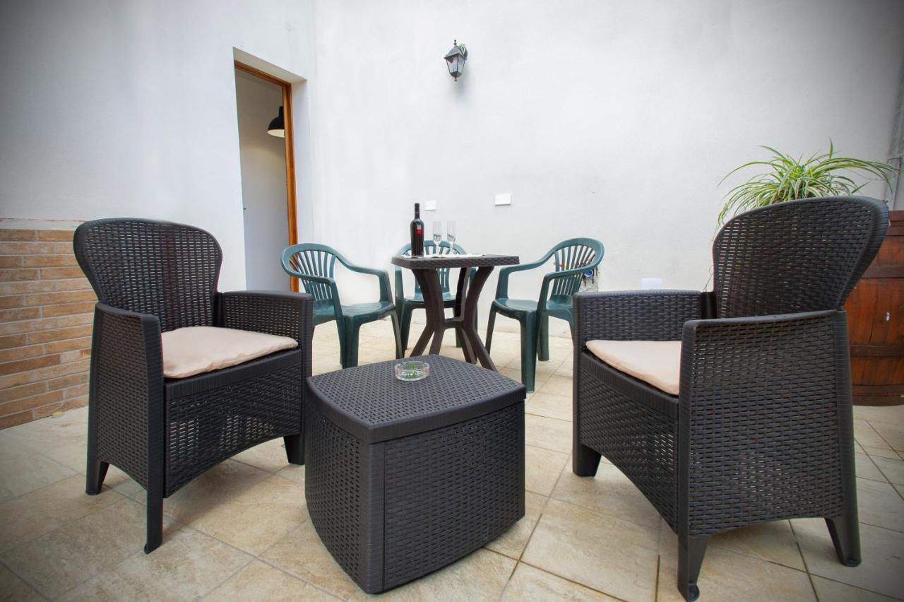 Holiday Room Sa Tebia Oristano Eksteriør billede