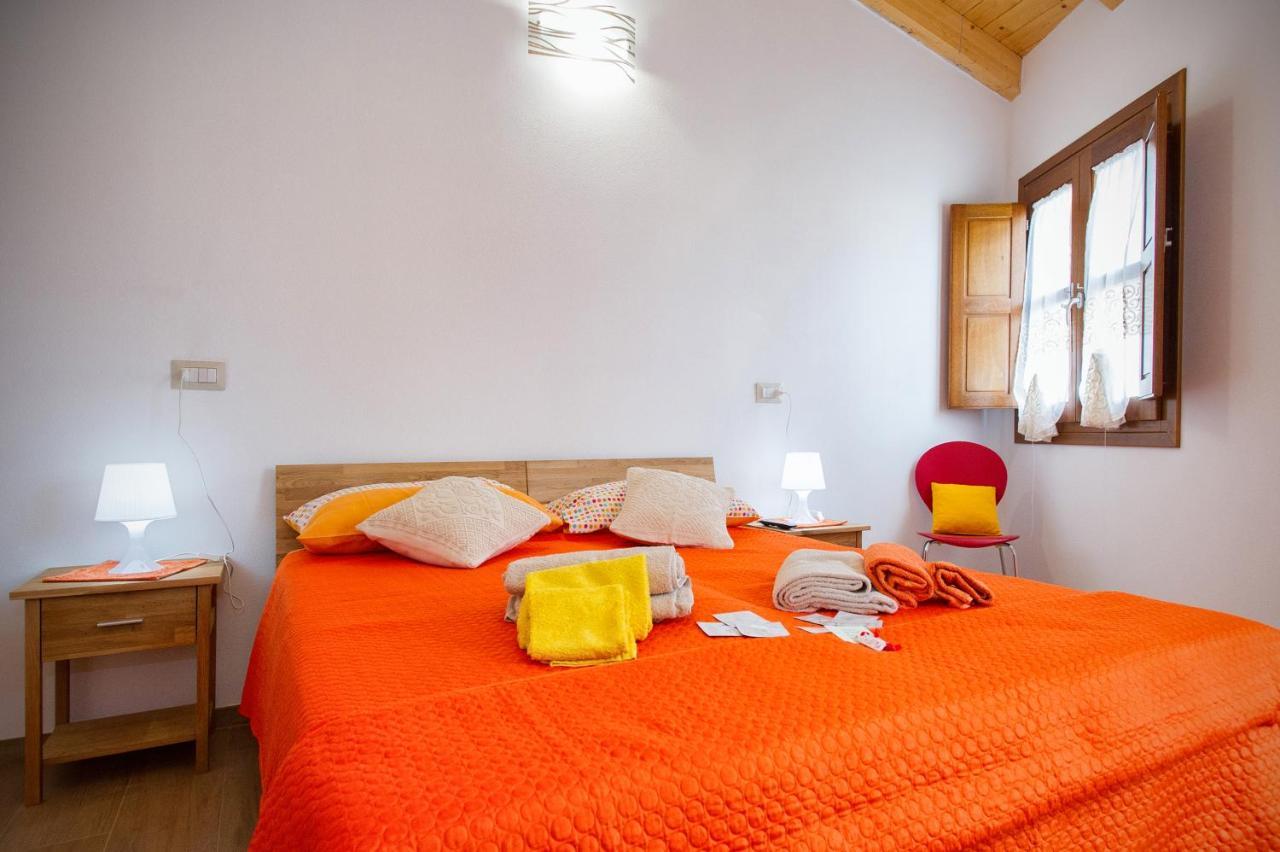Holiday Room Sa Tebia Oristano Eksteriør billede